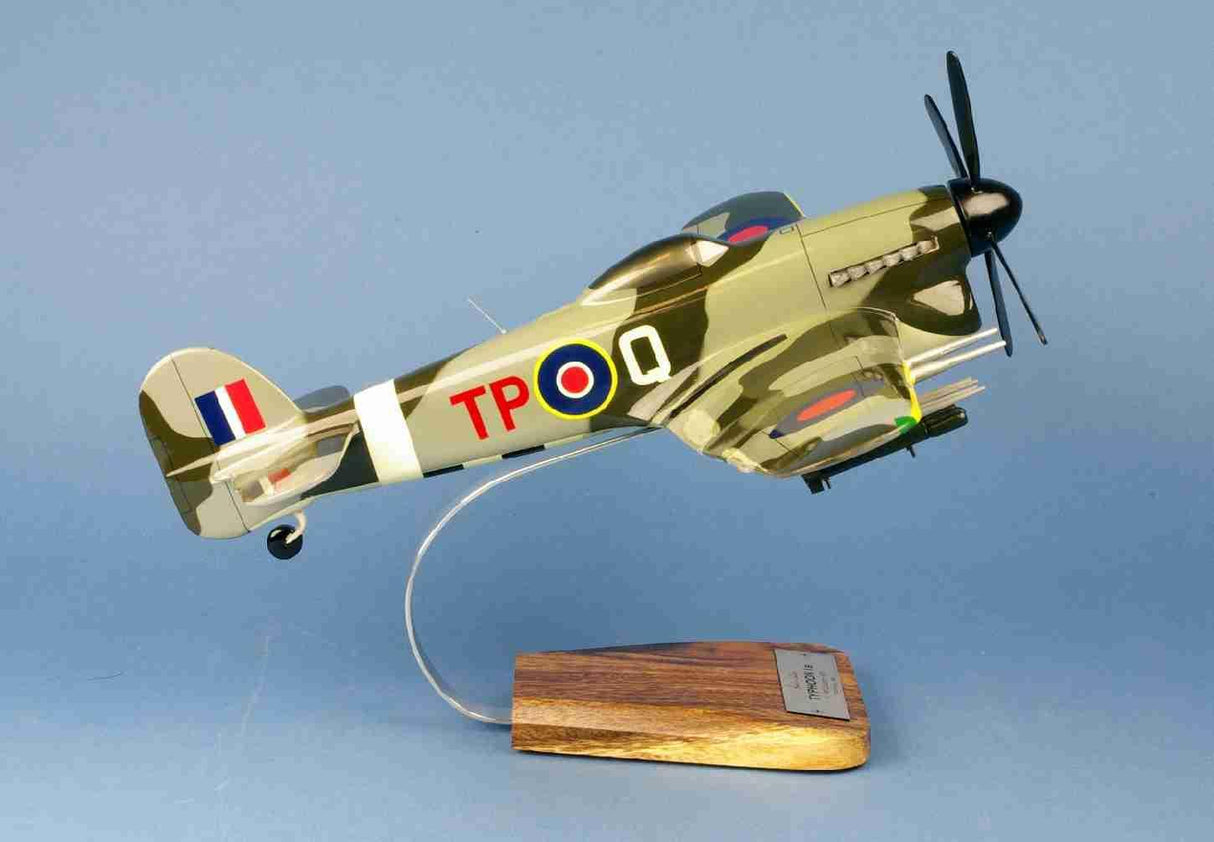 hawker typhoon ib 198 sqn