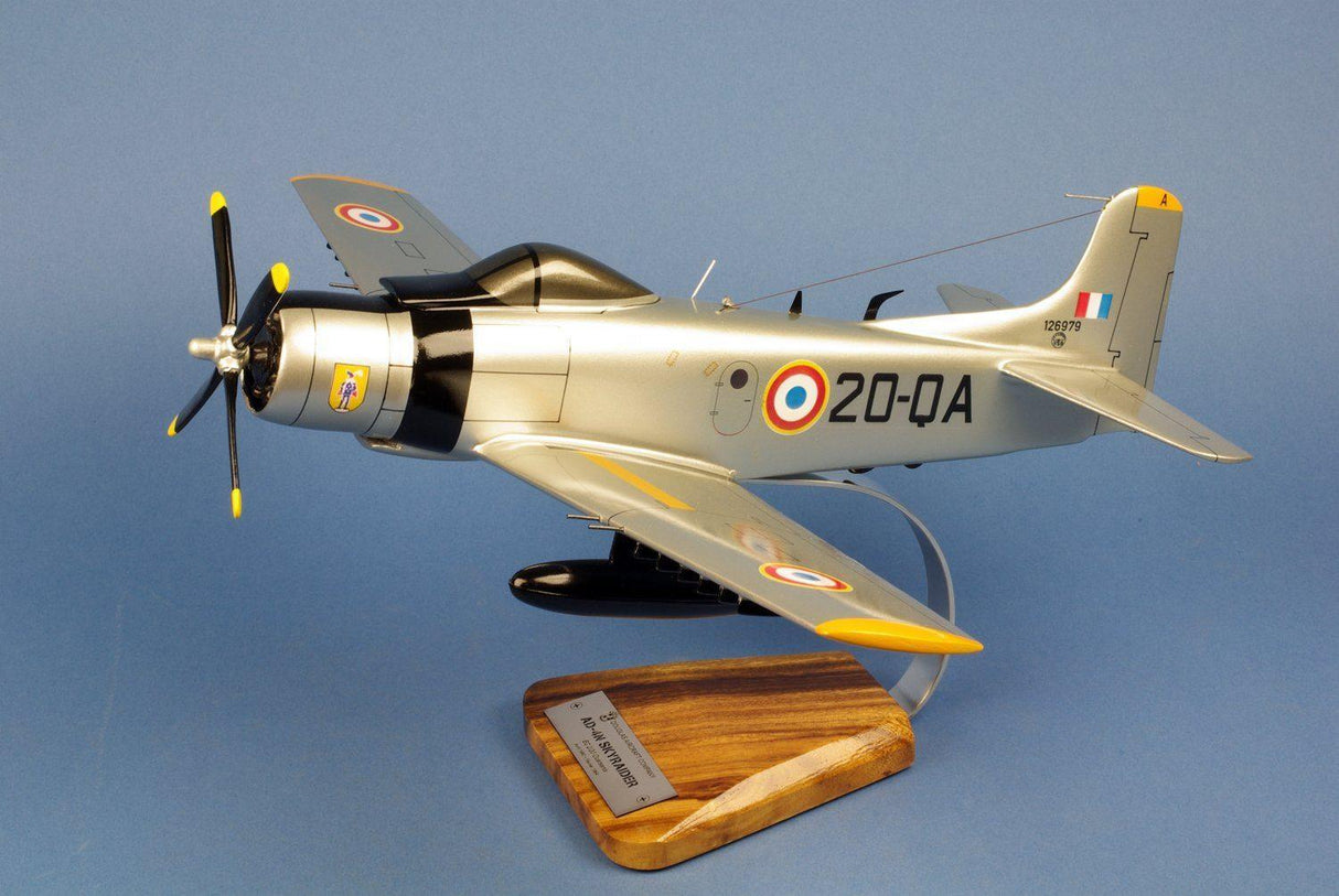 ad-4n skyraider ec 2/20 ouarsenis