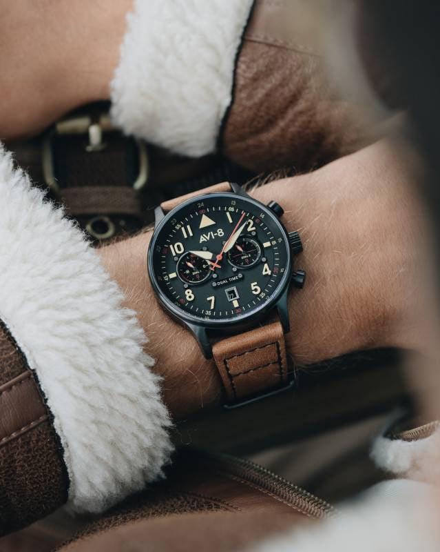 montre avi-8 hawker hurricane av-4088-03