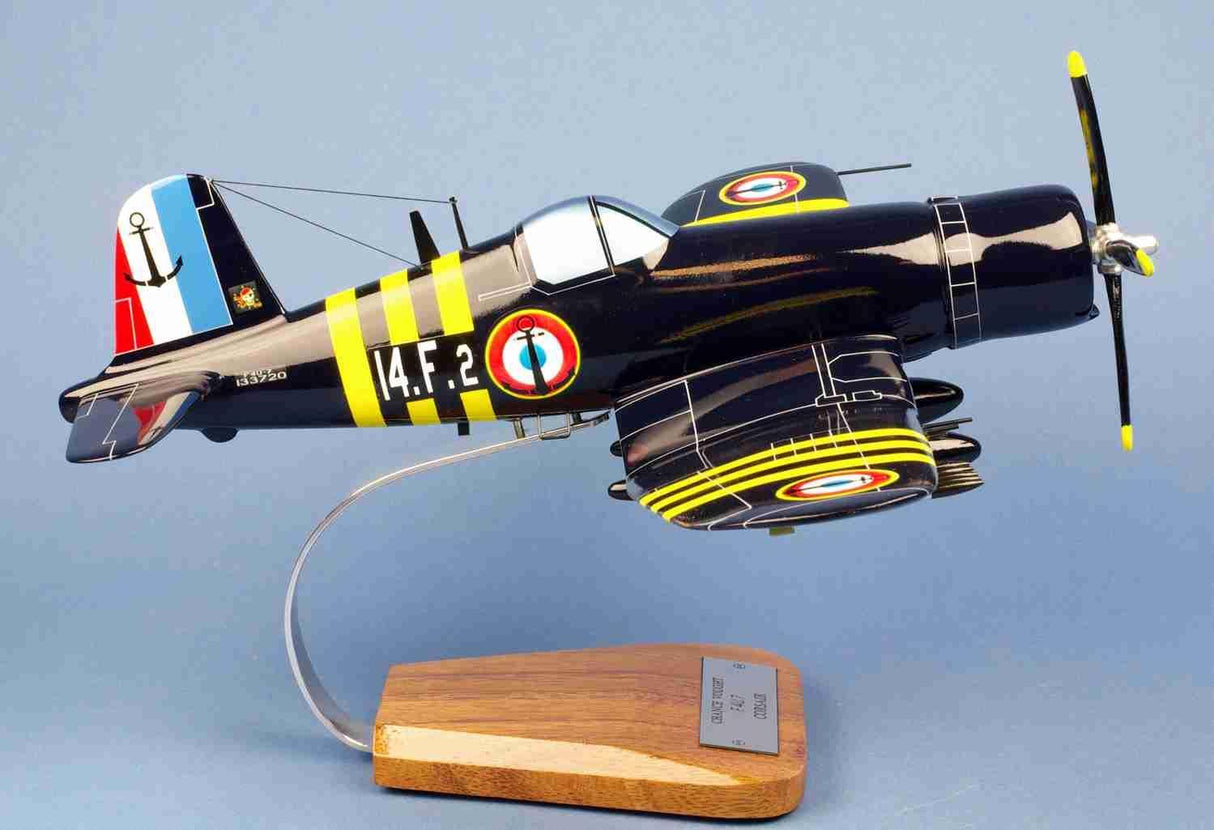 f-4u7 corsair flottille 14.f